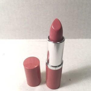 Clinique Matte Beauty lipstick